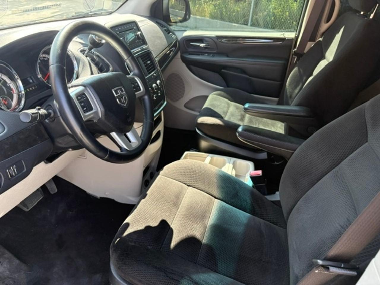 2016 Dodge Grand Caravan SXT ONLY 82KM-FULL STOW N GO-TOW PKG-1 OWNER Photo