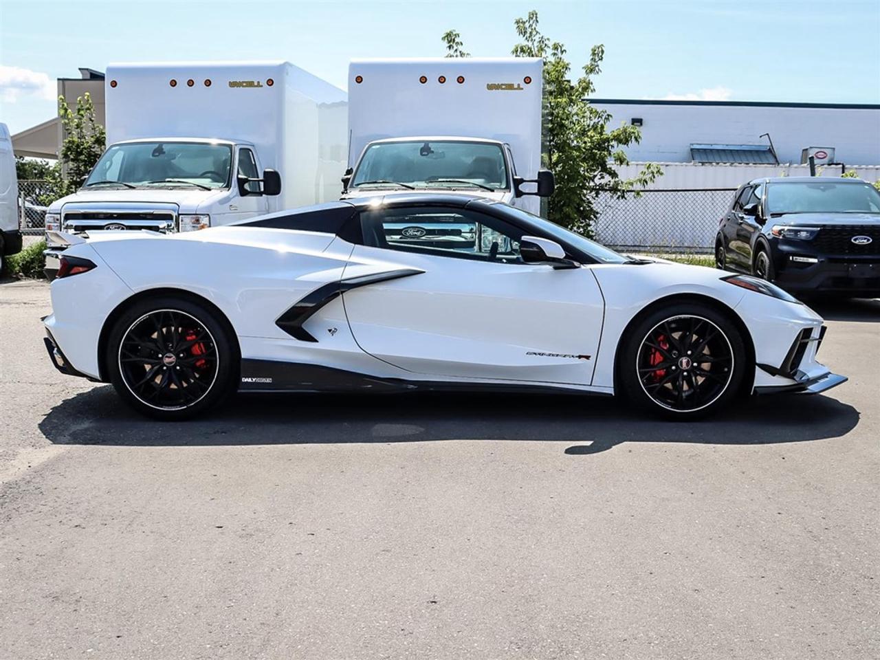 2025 Chevrolet Corvette 2dr Stingray Conv w/1LT Photo