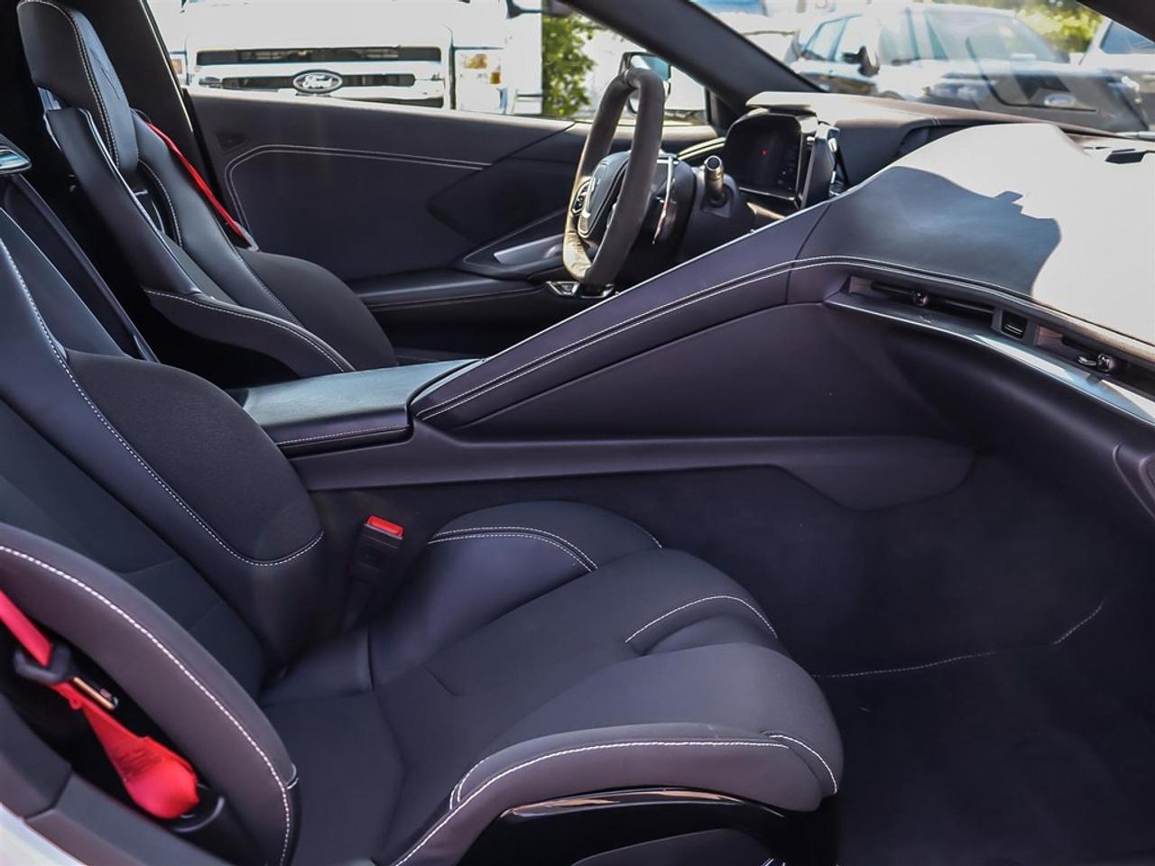 2025 Chevrolet Corvette 2dr Stingray Conv w/1LT Photo