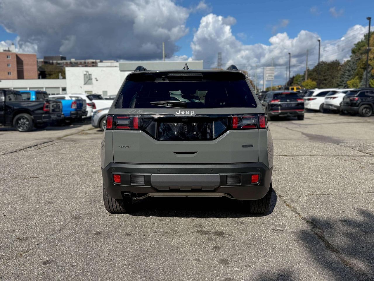2026 Jeep Cherokee Overland 4x4 Photo