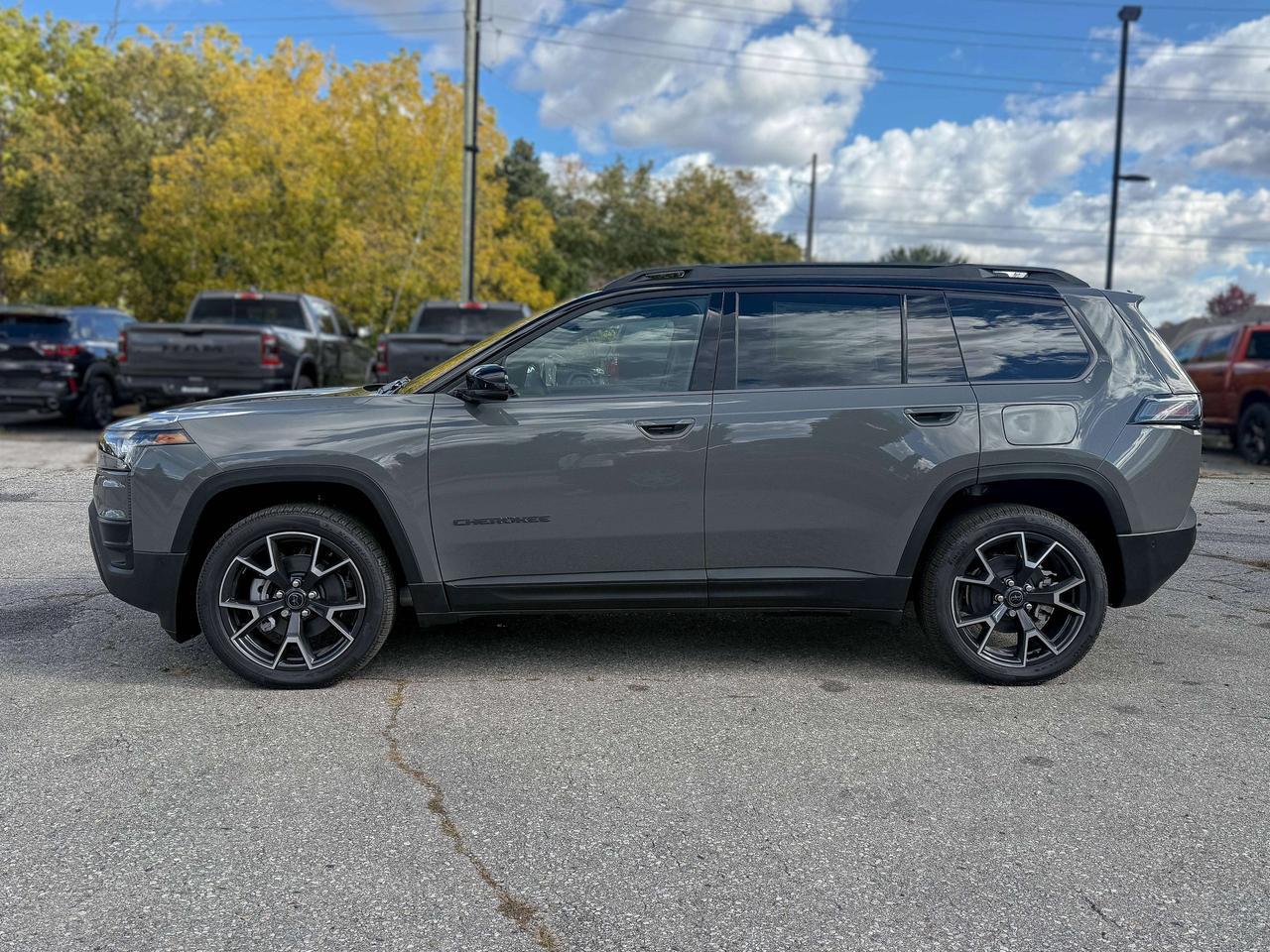 2026 Jeep Cherokee Overland 4x4 Photo