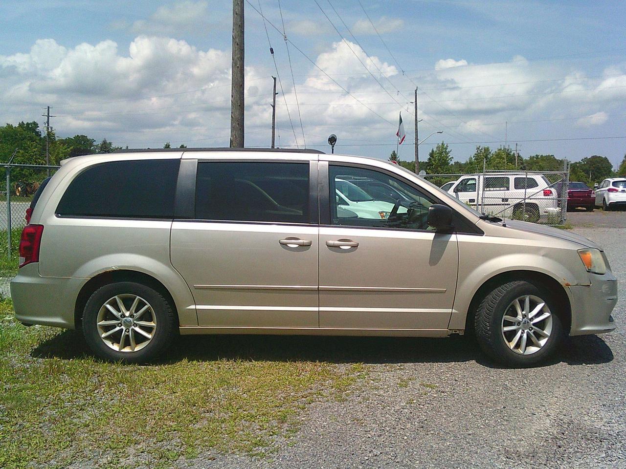 Used 2013 Dodge Grand Caravan 4dr Wgn SXT for sale in Fenwick, ON