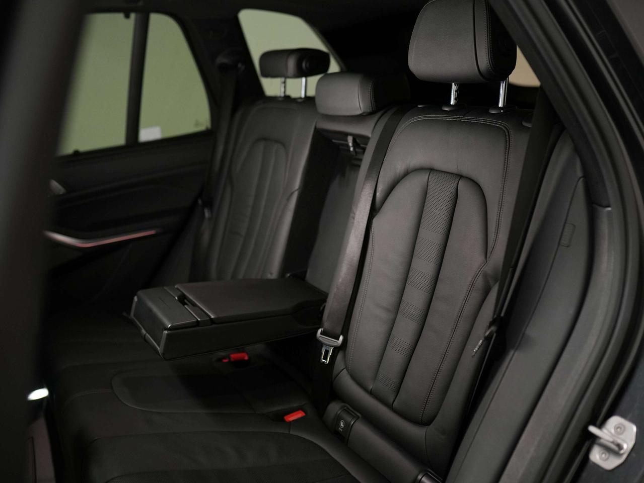 2020 BMW X5 XDRIVE40I | EXECUTIVE PKG | CRYSTAL SHIFTER Photo