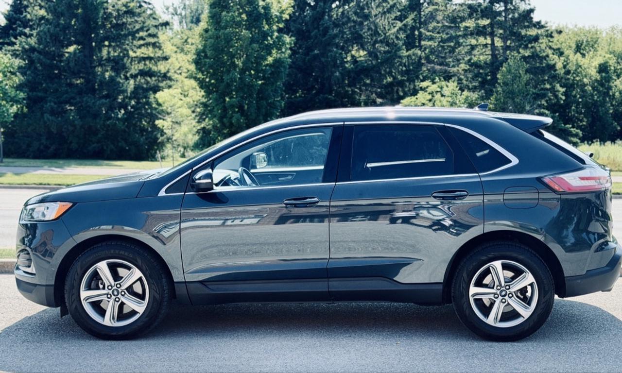 2019 Ford Edge SEL AWD Photo
