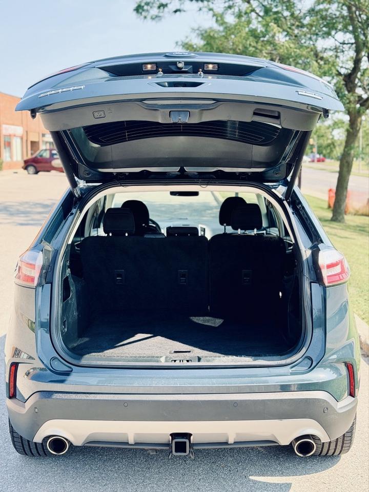 2019 Ford Edge SEL AWD Photo
