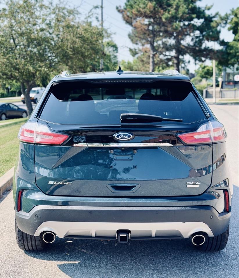 2019 Ford Edge SEL AWD Photo
