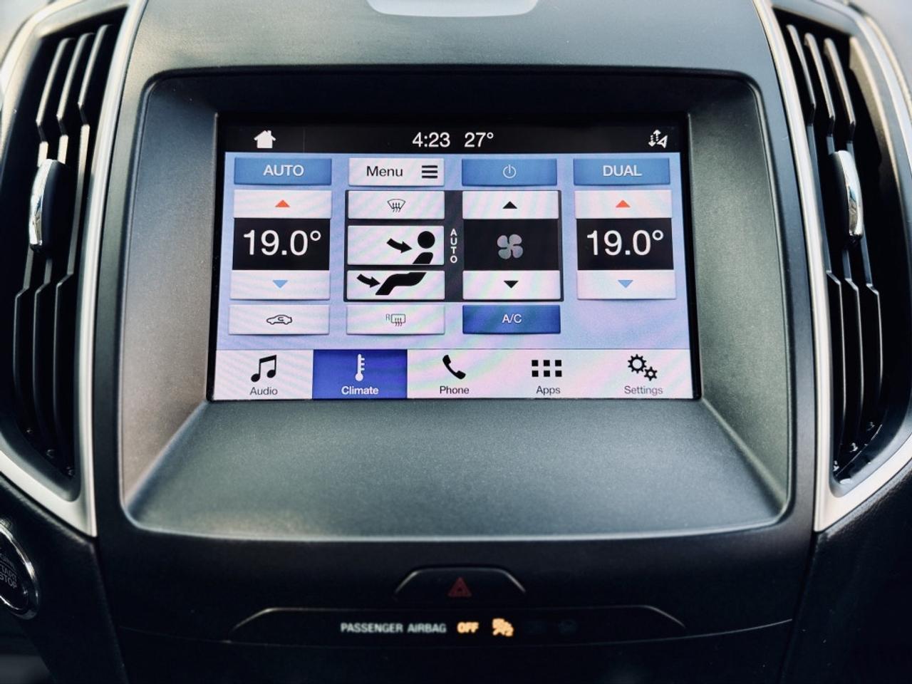 2019 Ford Edge SEL AWD Photo
