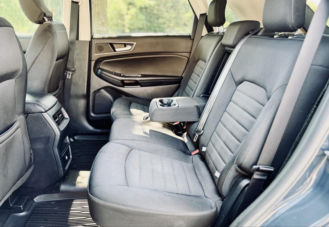 2019 Ford Edge SEL AWD Photo