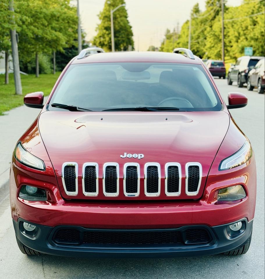 2016 Jeep Cherokee Latitude 4WD Photo