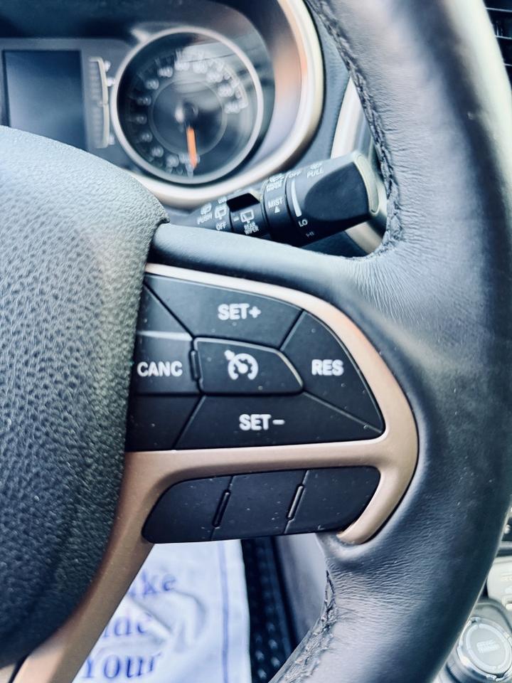 2016 Jeep Cherokee Latitude 4WD Photo