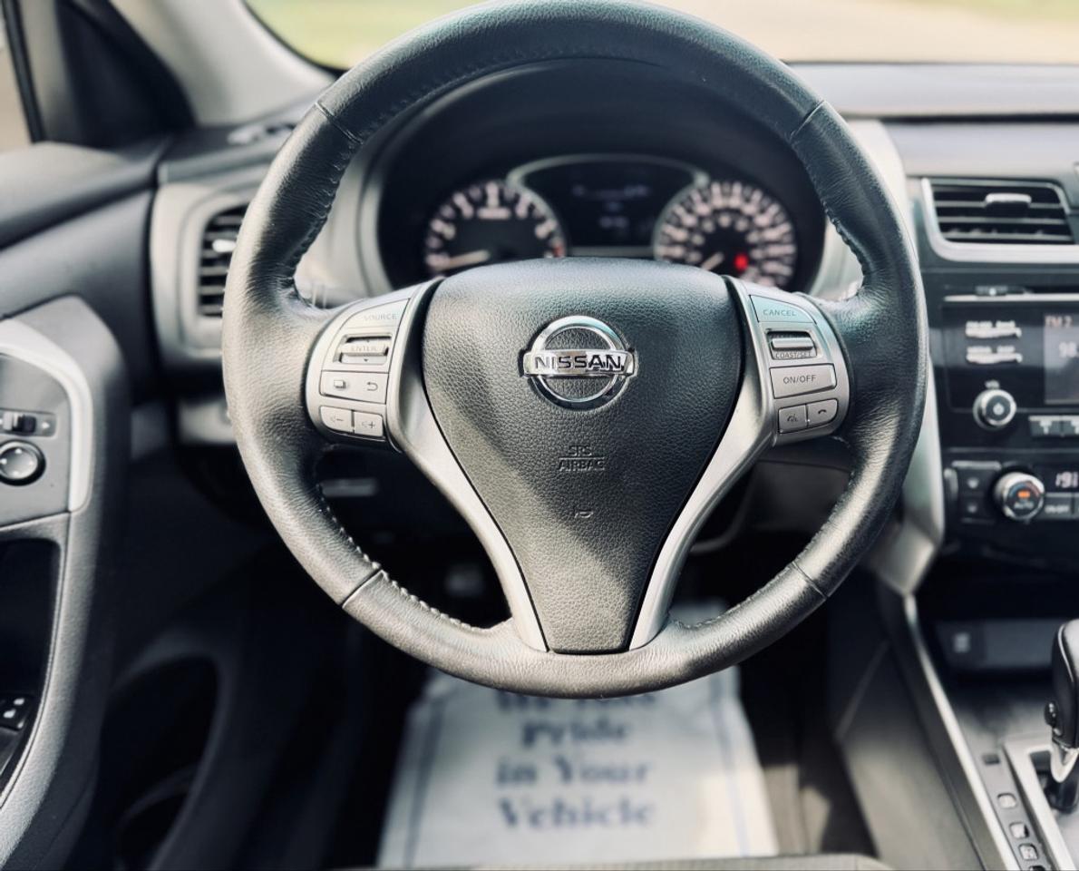 2015 Nissan Altima 2.5 SV Photo