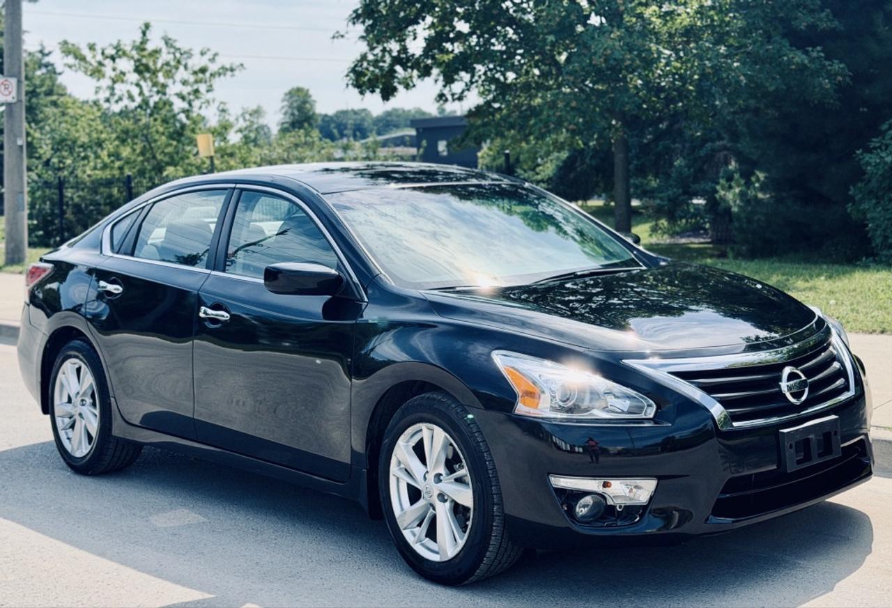 2015 Nissan Altima 2.5 SV Photo