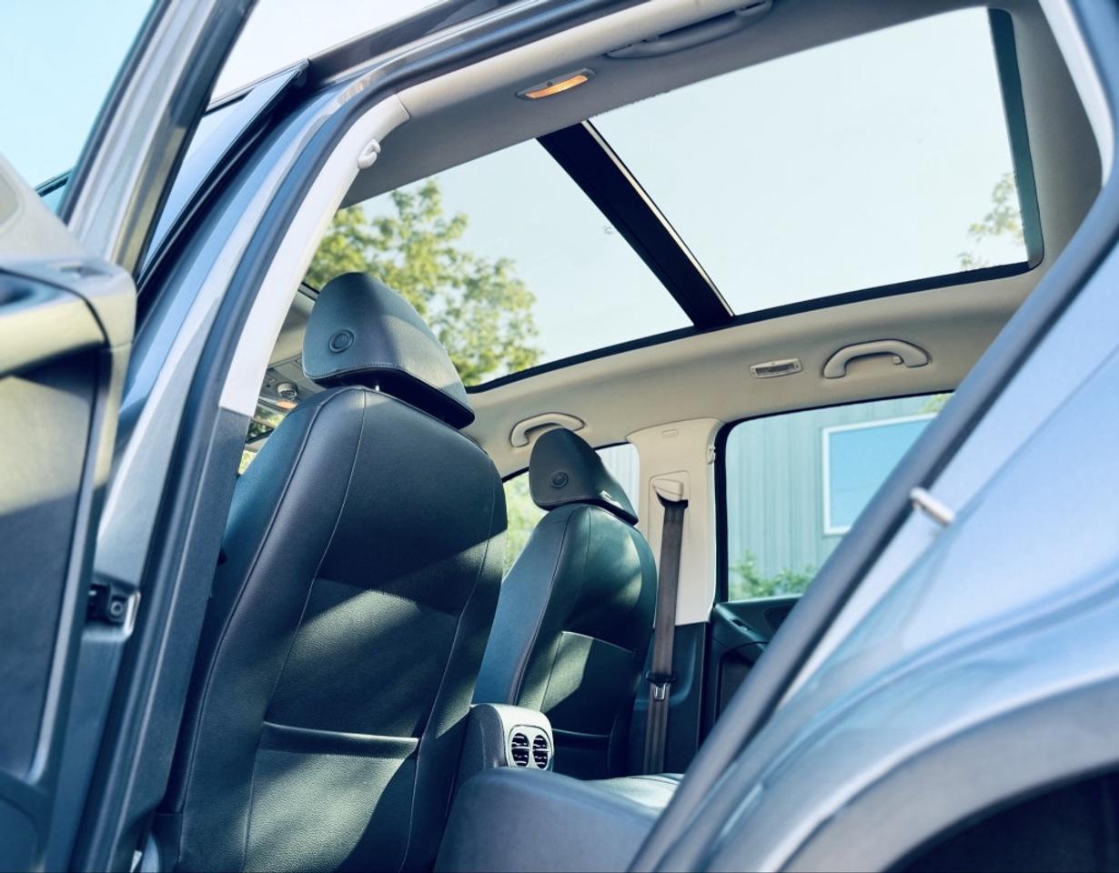 2017 Volkswagen Tiguan Wolfsburg 4motion Photo