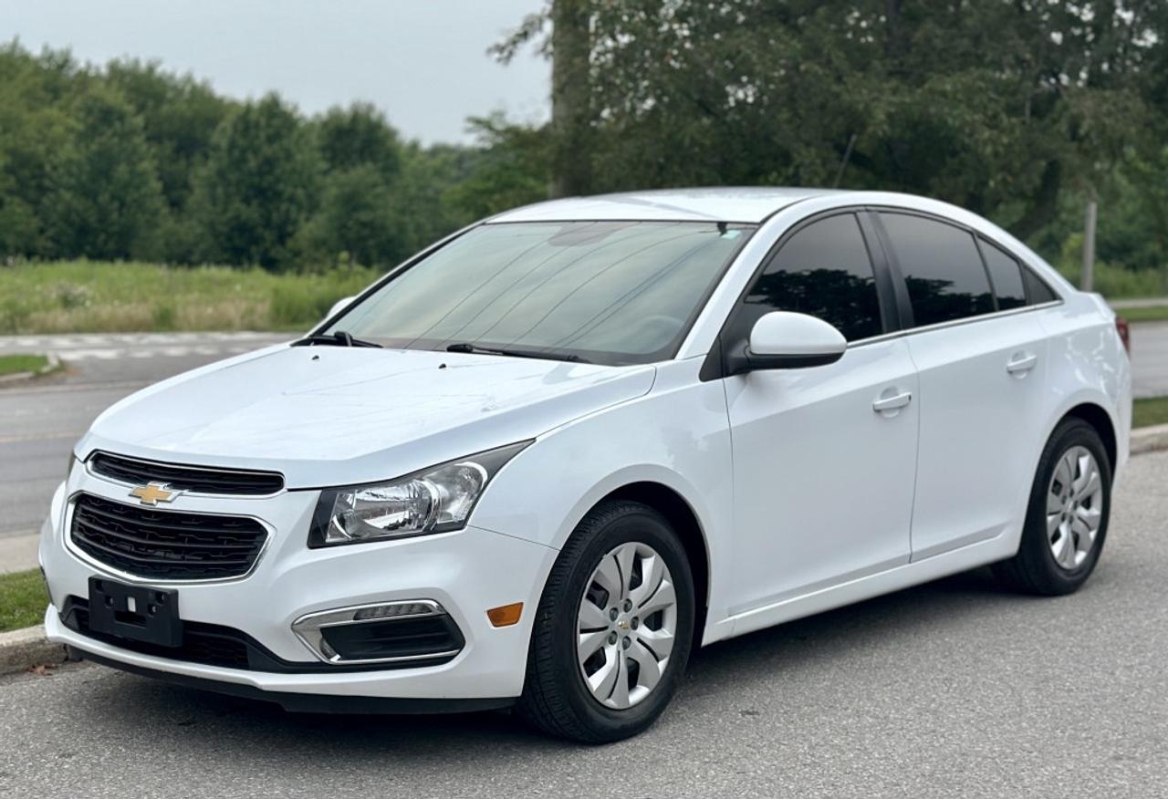 2016 Chevrolet Cruze LT Sedan FWD Photo