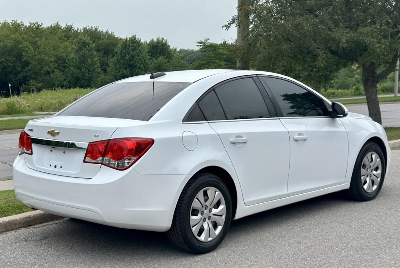 2016 Chevrolet Cruze LT Sedan FWD Photo