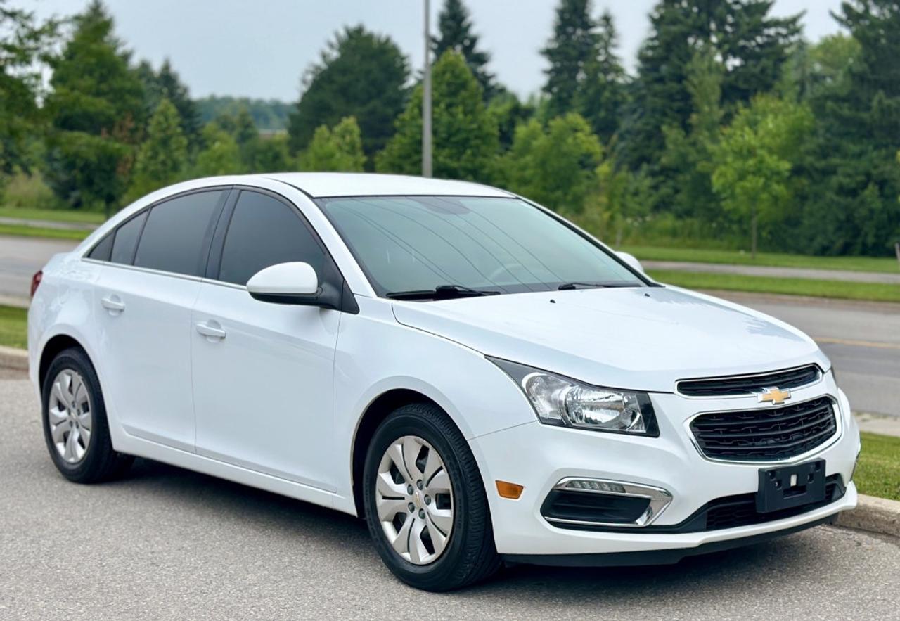 2016 Chevrolet Cruze LT Sedan FWD Photo