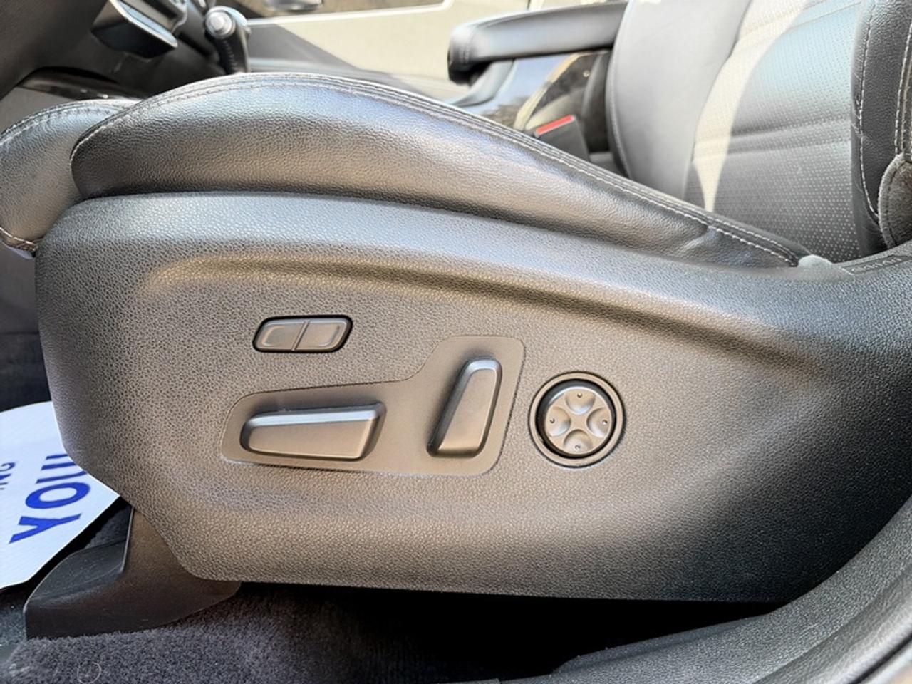 2016 Kia Sorento EX  **GREAT MILEAGE** Photo