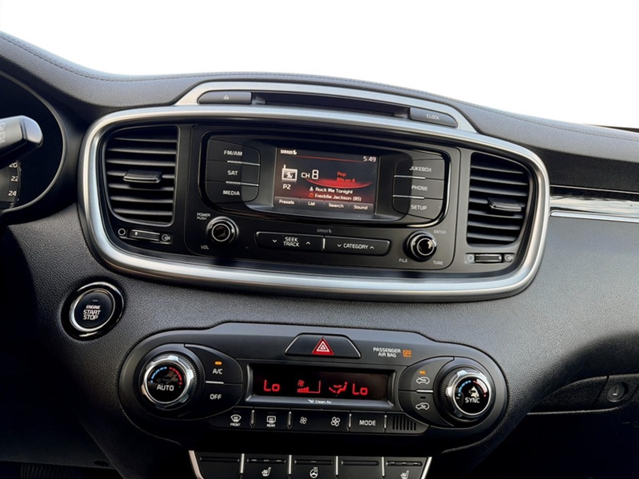 2016 Kia Sorento EX  **GREAT MILEAGE** Photo