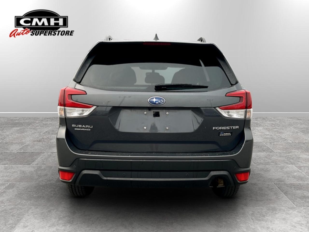 2023 Subaru Forester TOURING Photo