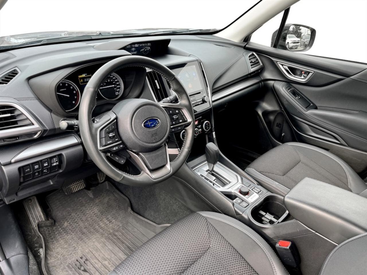 2023 Subaru Forester TOURING Photo