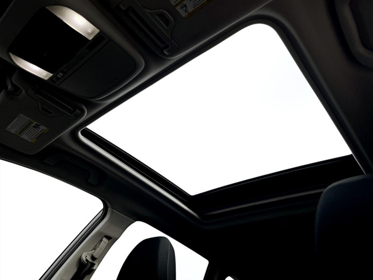 2023 Subaru Forester TOURING Photo