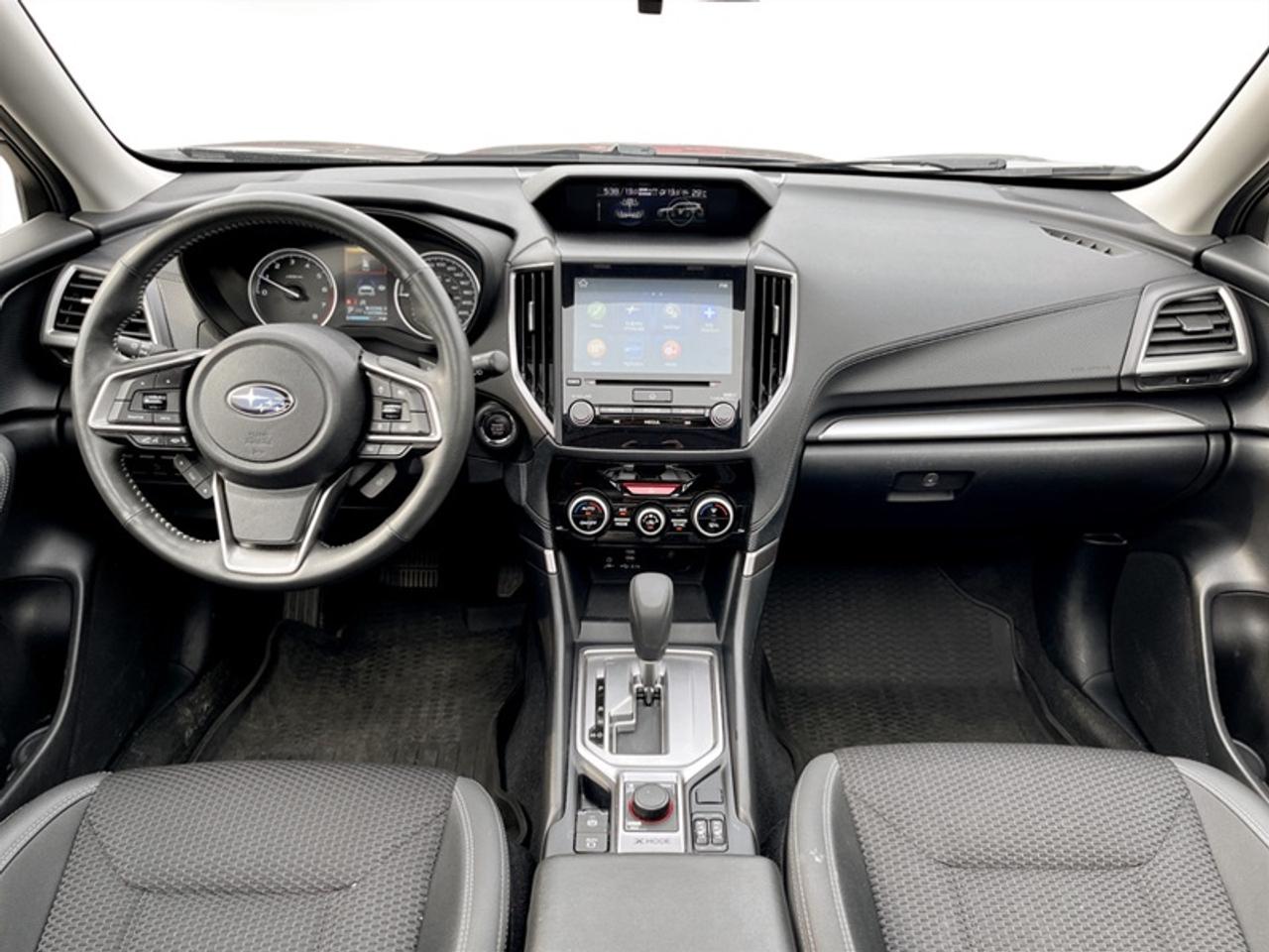 2023 Subaru Forester TOURING Photo