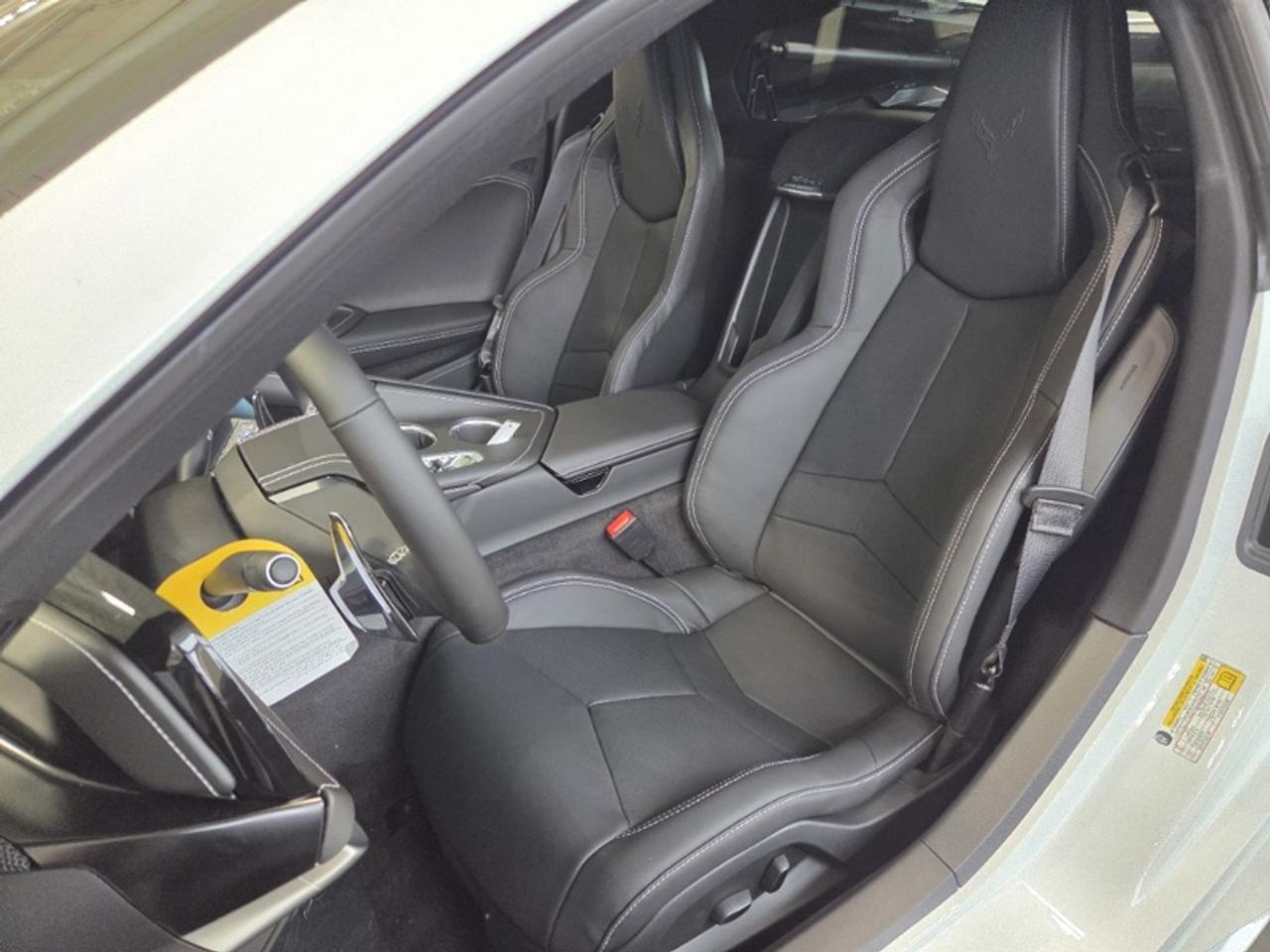 2027 Chevrolet Corvette 1LT Photo