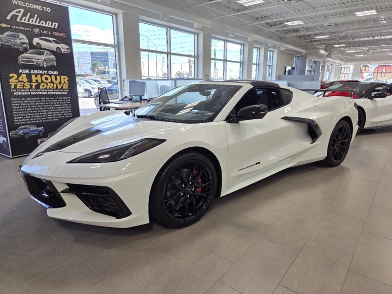 2027 Chevrolet Corvette 1LT  HIGH WING SPOILER | TRANSPARENT ROOF | GLOSS BLACK FORGED WHEELS Photo2