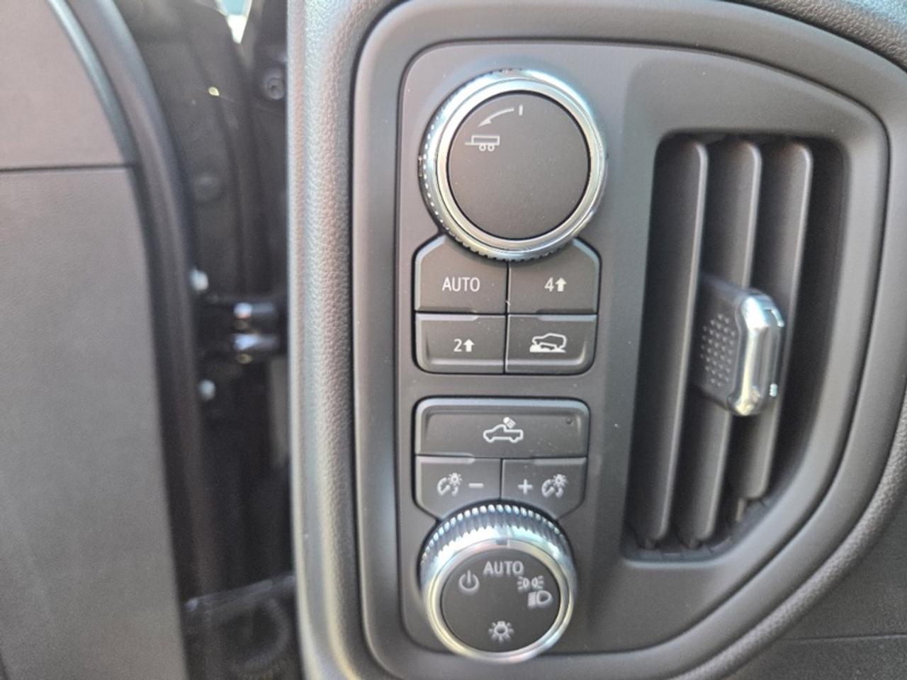 2026 GMC Sierra 1500 Pro  - Apple CarPlay -  Android Auto Photo