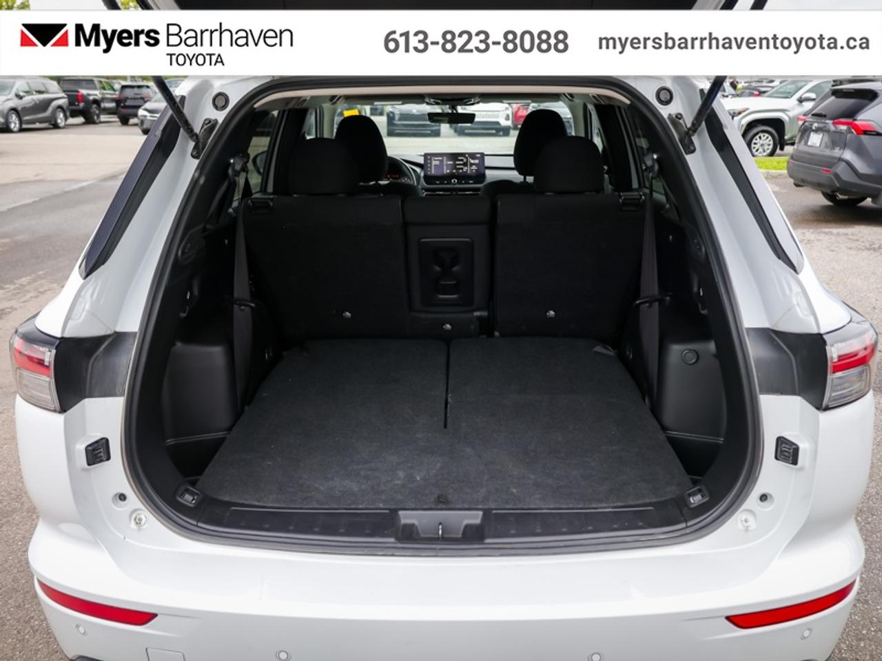 2025 Mitsubishi Outlander ES S-AWC  - Heated Seats - $229 B/W Photo