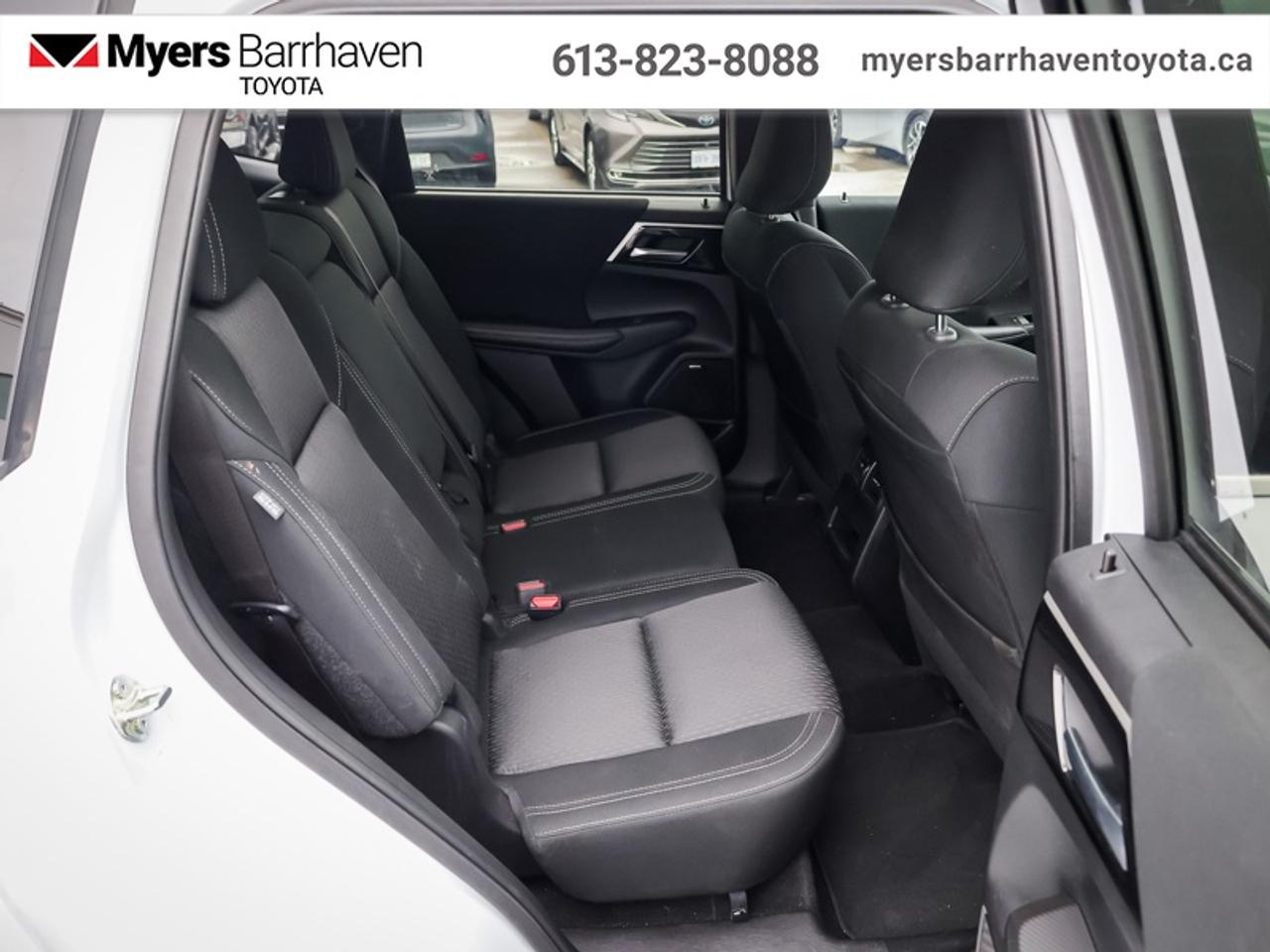 2025 Mitsubishi Outlander ES S-AWC  - Heated Seats - $229 B/W Photo