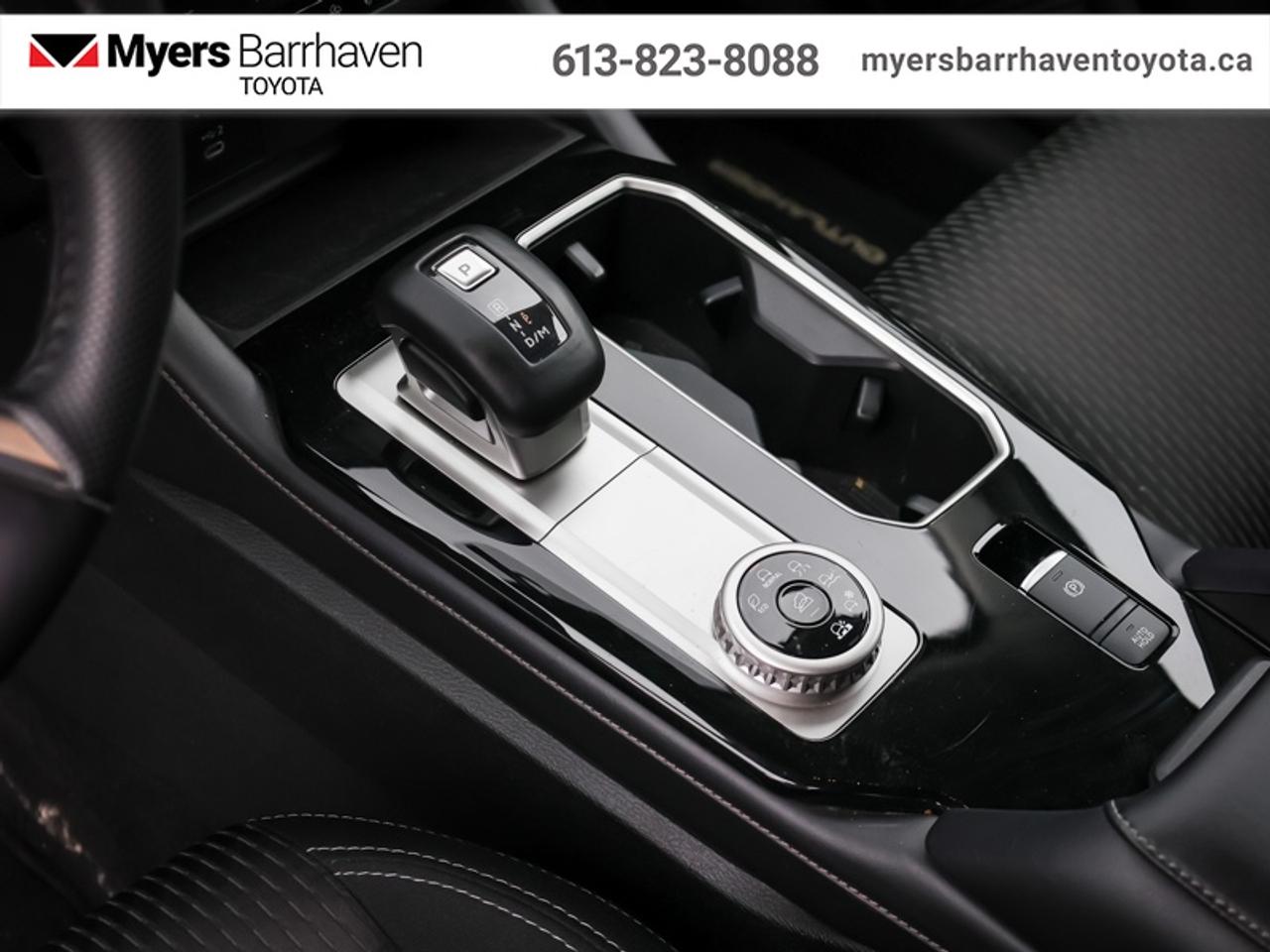 2025 Mitsubishi Outlander ES S-AWC  - Heated Seats - $229 B/W Photo