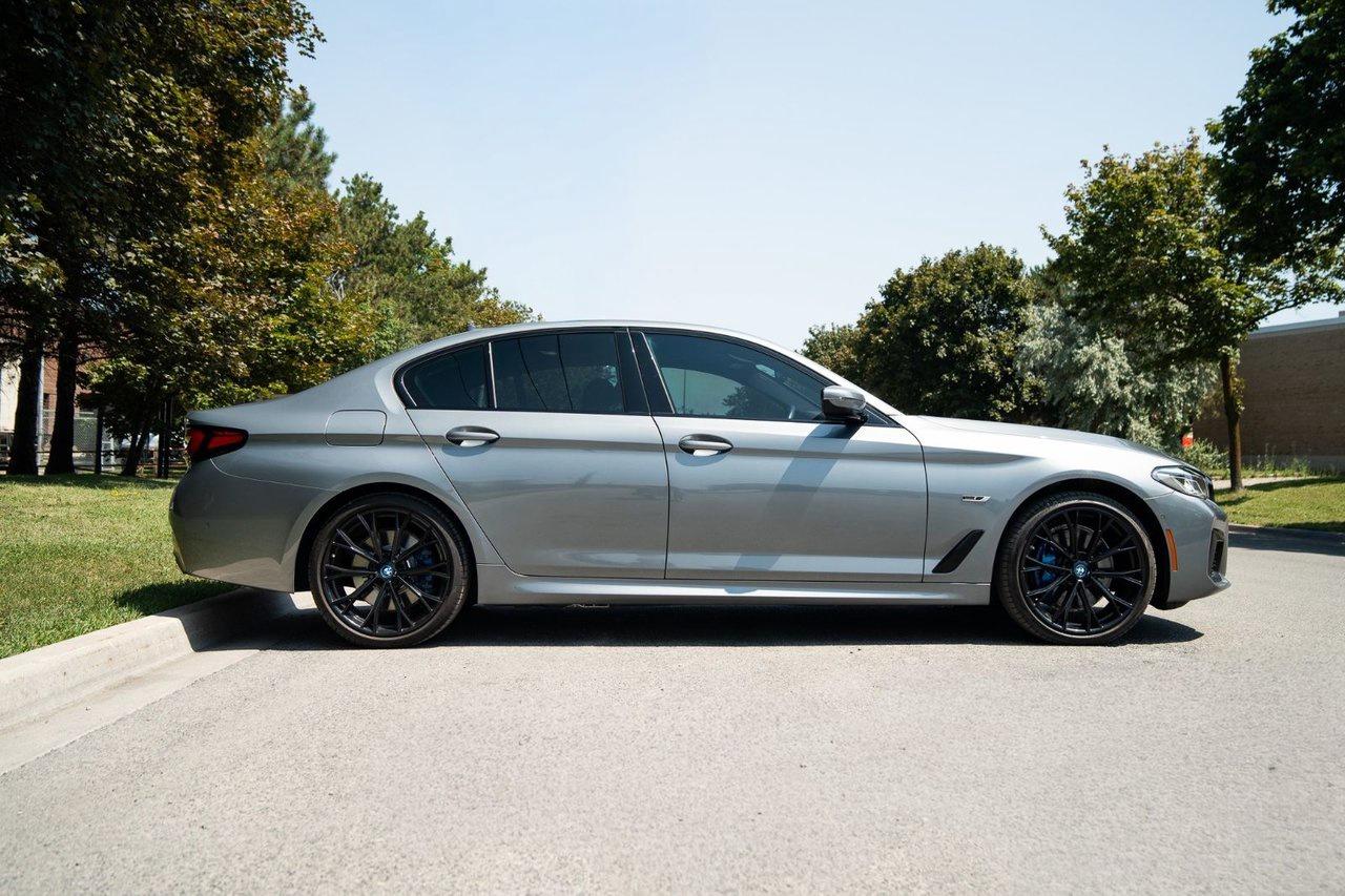 2023 BMW 5 Series 530e xDrive Photo3