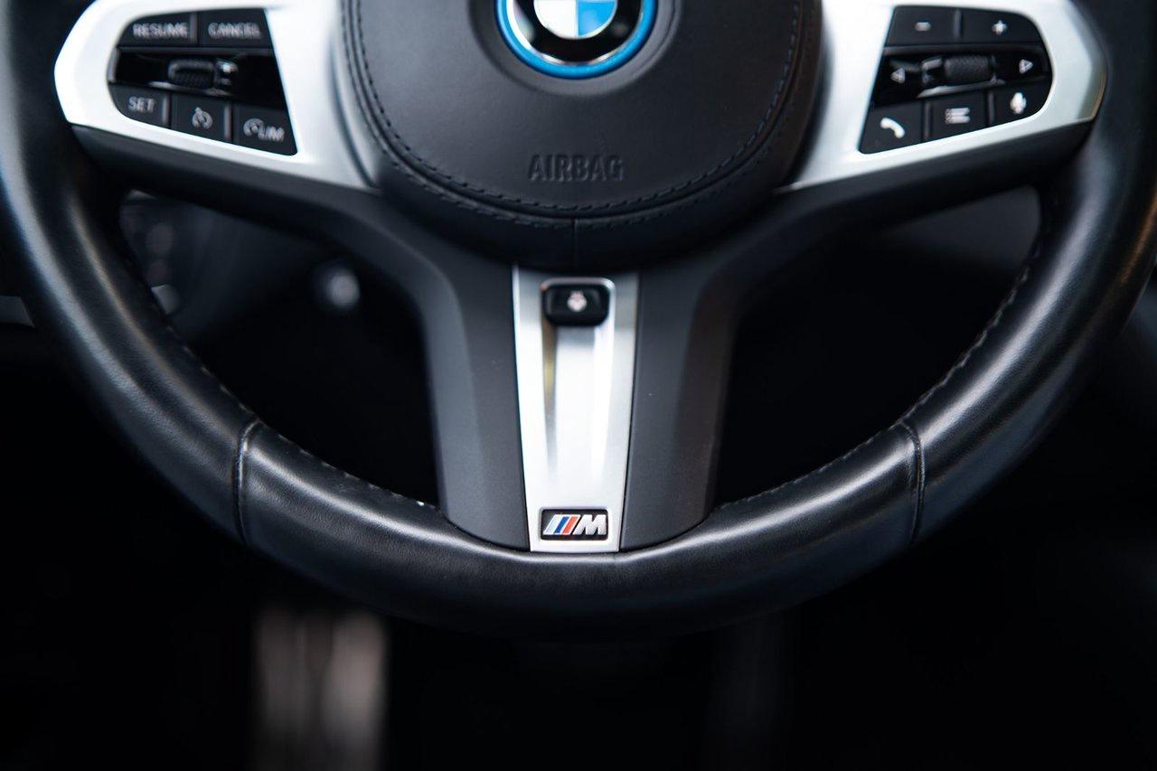 2023 BMW 5 Series 530e xDrive Photo