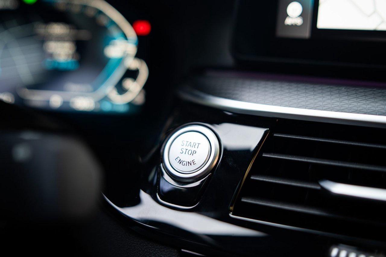 2023 BMW 5 Series 530e xDrive Photo