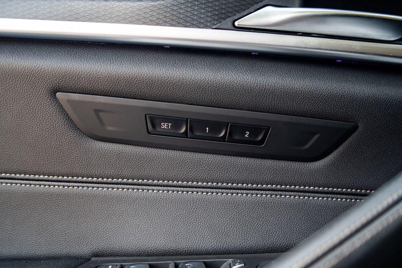 2023 BMW 5 Series 530e xDrive Photo