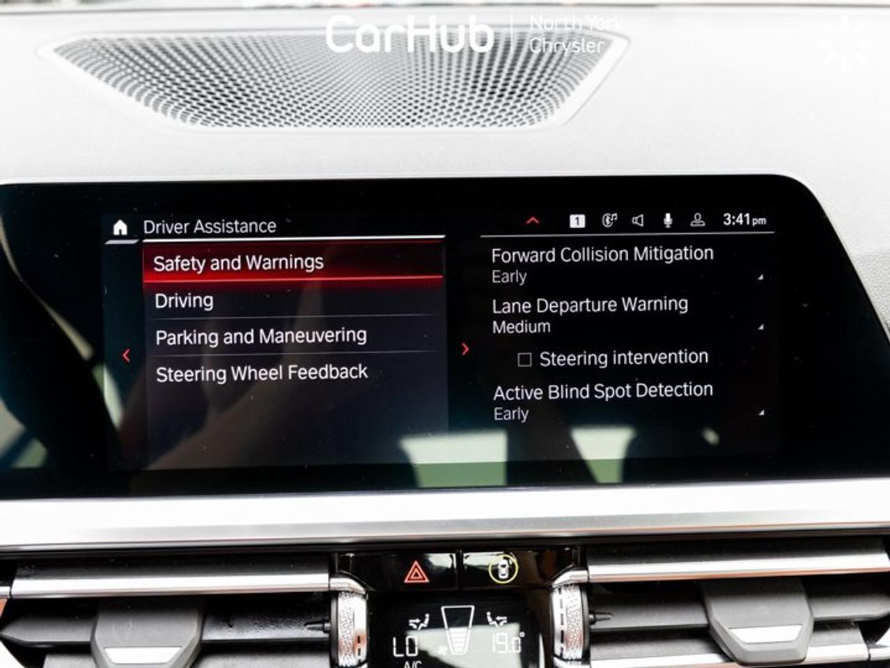 2022 BMW M4 Competition M xDrive BMW Laserlight Orange Merino Leather 360 Camera Harman Kardon Audio Photo