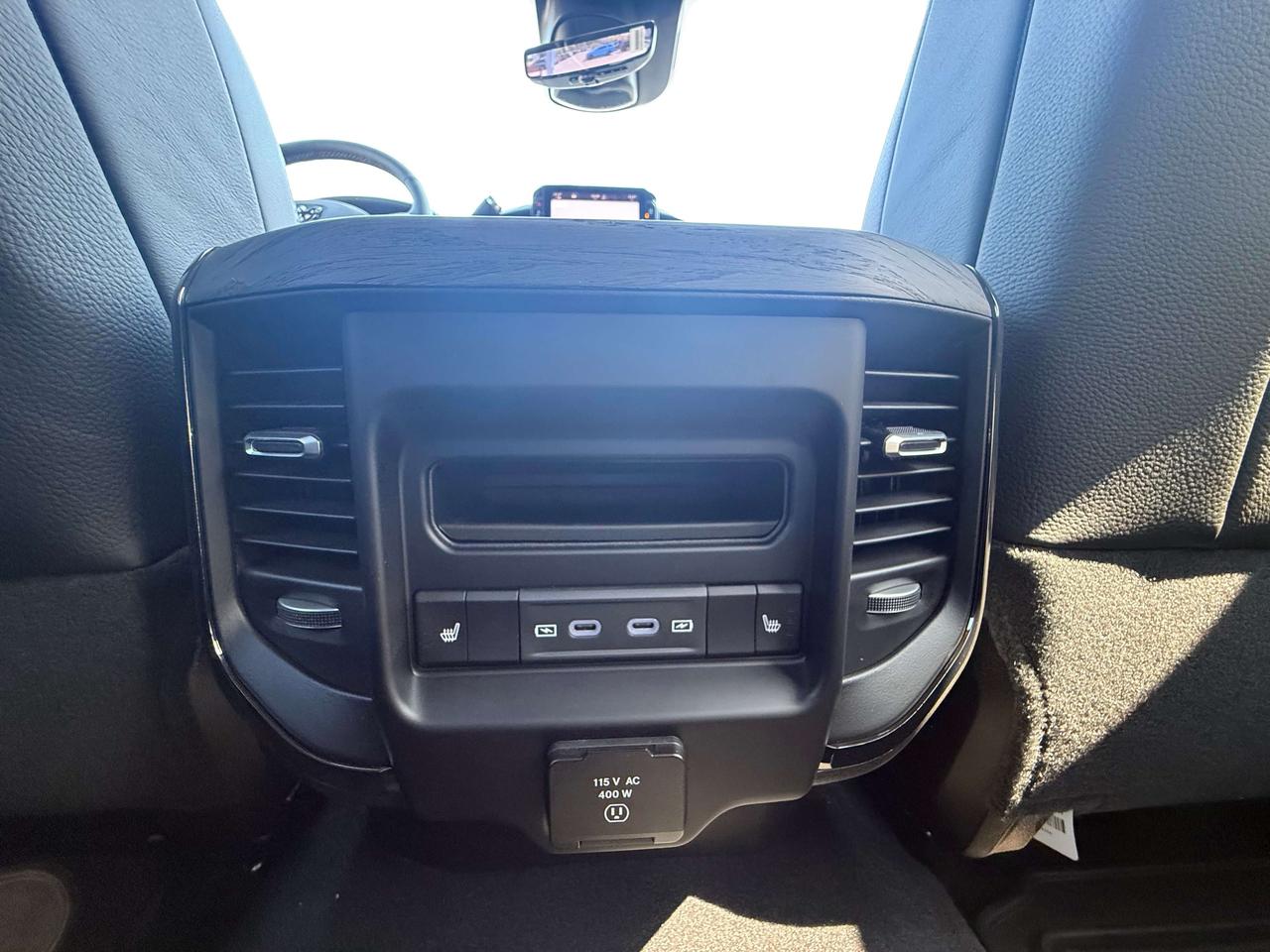 2027 RAM 3500 Limited 4x4 Crew Cab Photo