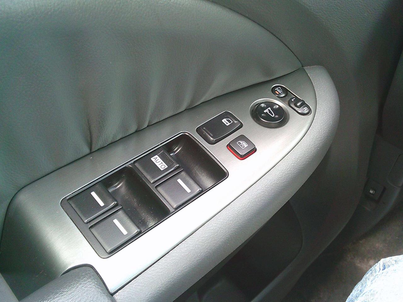 2006 Honda Odyssey EX-L Photo