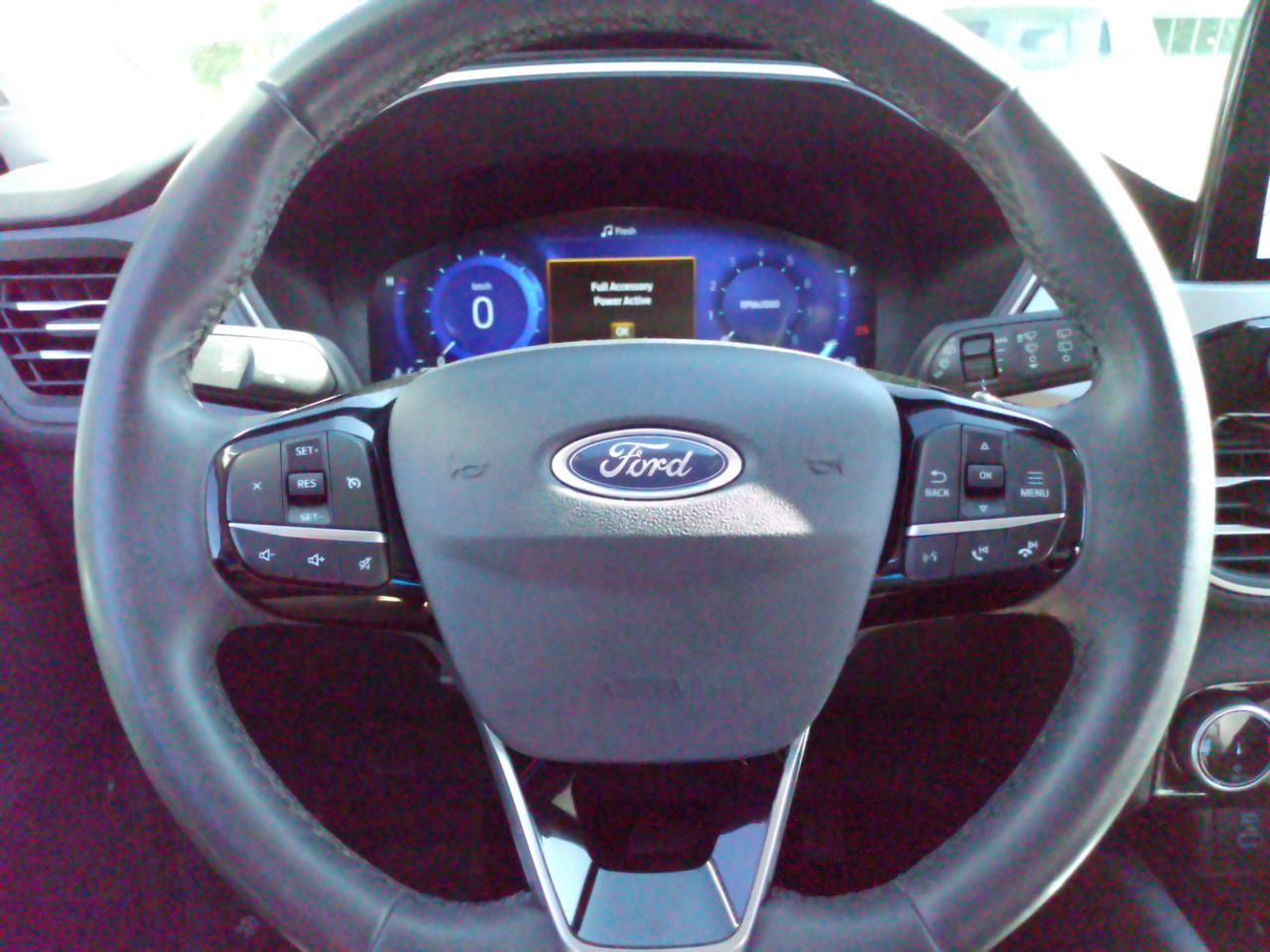 2022 Ford Escape SEL Photo