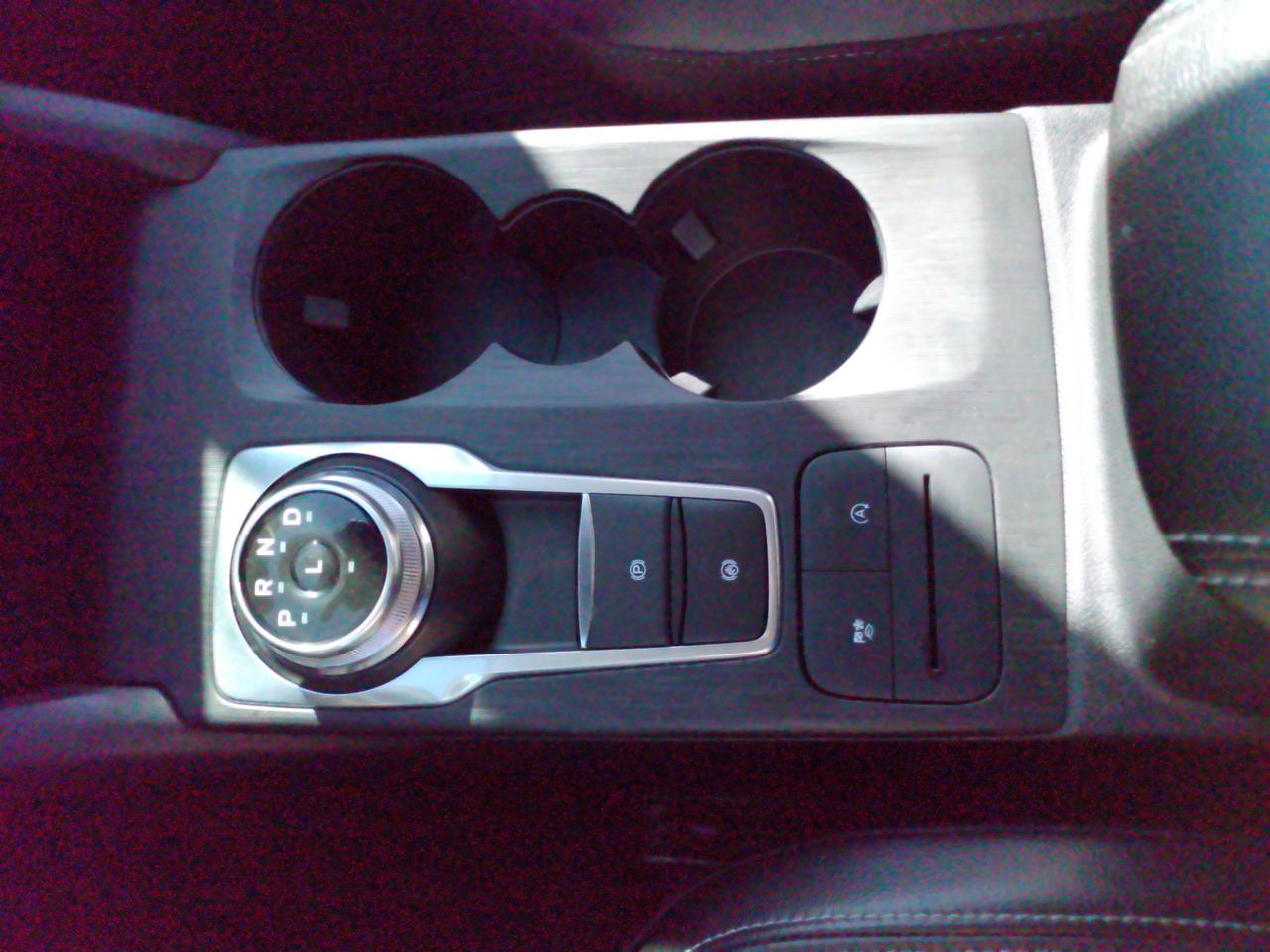 2022 Ford Escape SEL Photo