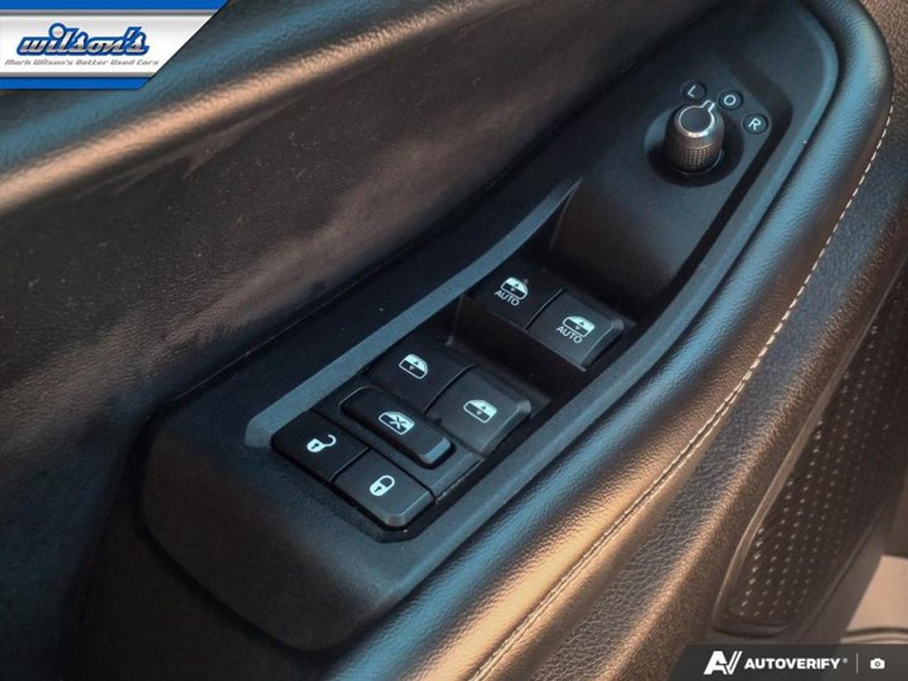 2023 Jeep Grand Cherokee Laredo 4x4 | Heated Seats + Steering | Adaptive Cruise | Blind Spot Monitor | Carplay & More ! Photo