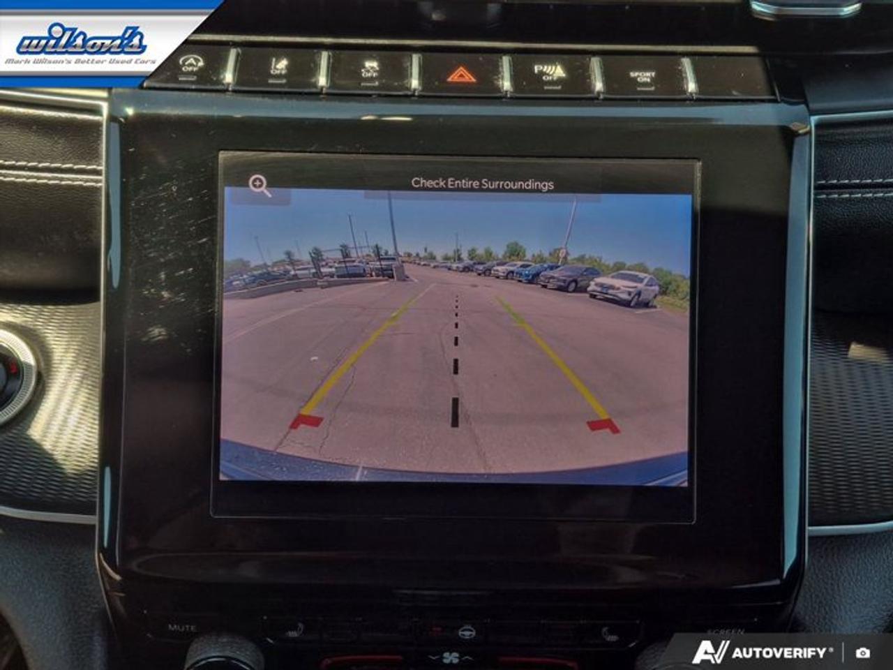 2023 Jeep Grand Cherokee Laredo 4x4 | Heated Seats + Steering | Adaptive Cruise | Blind Spot Monitor | Carplay & More ! Photo