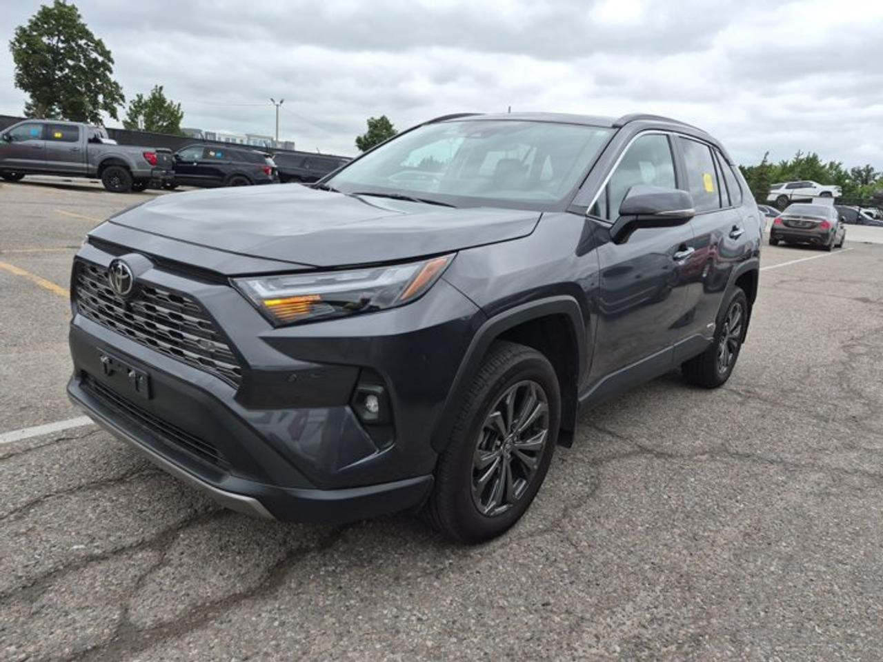 Used 2025 Toyota RAV4 Hybrid Limited AWD | Leather | Sunroof | 360 Camera | JBL Audio | Cooled + Heated Seats | and More ! for sale in Guelph, ON