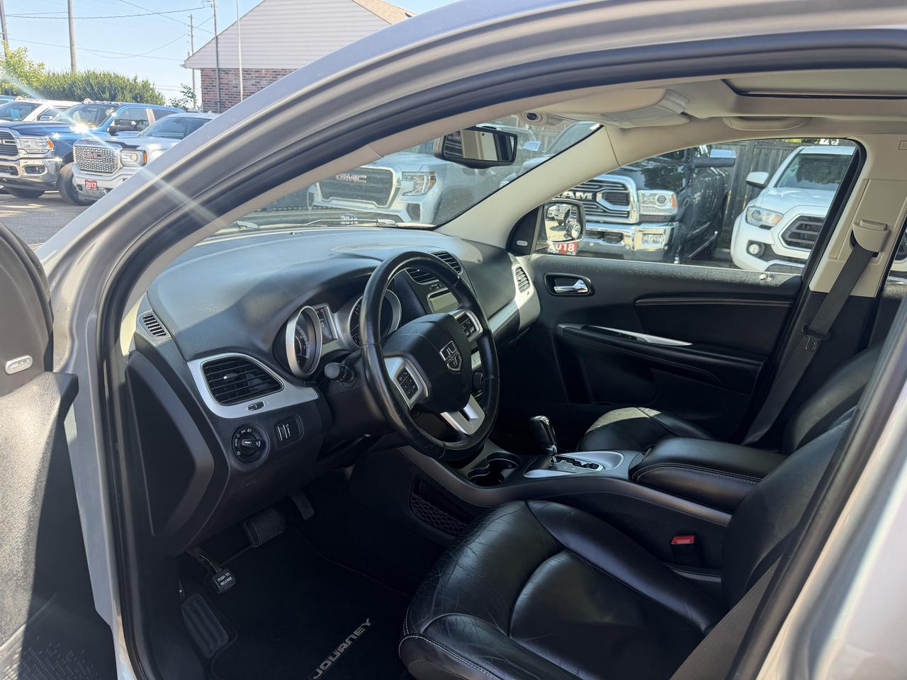 2015 Dodge Journey R/T | AWD | V6 | DVD | 7 Passengers Photo