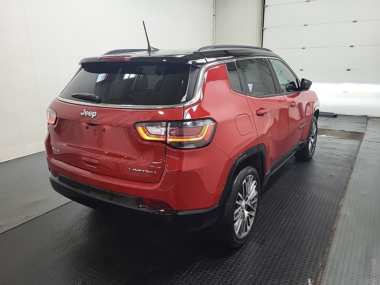 2024 Jeep Compass Limited 4X4 Photo