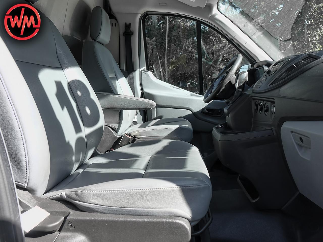 2018 Ford Transit 250 LOW ROOF*LOW KM*REVERSE CAMERA!! Photo