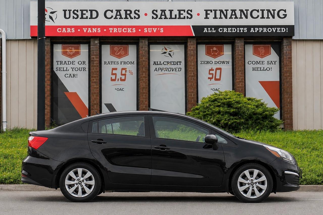 2017 Kia Rio EX+ | Auto | Sunroof | Cam | Alloys | Cold Air ++ Photo