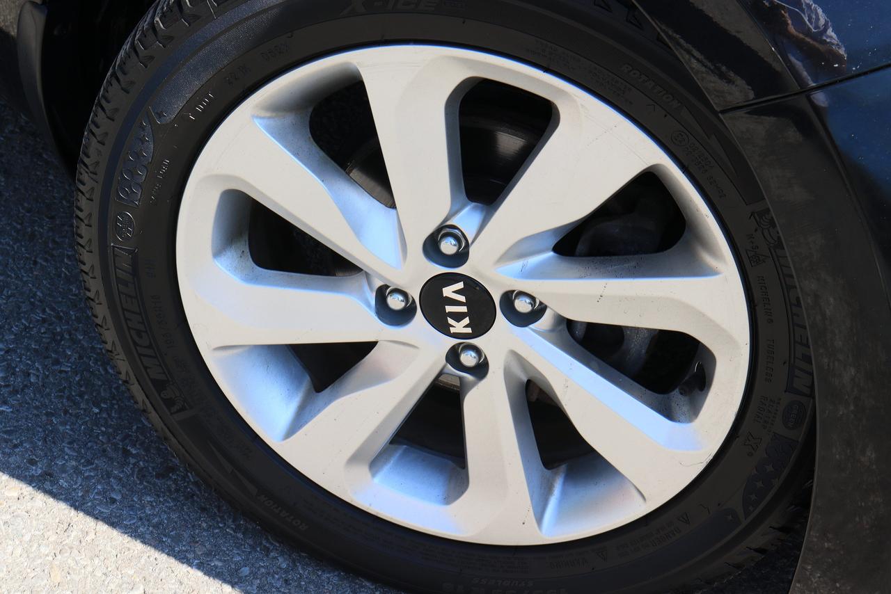 2017 Kia Rio EX+ | Auto | Sunroof | Cam | Alloys | Cold Air ++ Photo