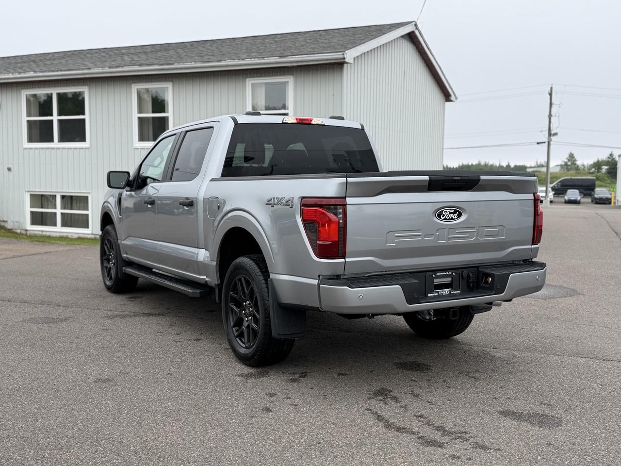 2026 Ford F-150 STX 4WD SuperCrew 5.5' Box Photo4